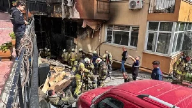 27 muertos en incendio en discoteca en Estambul