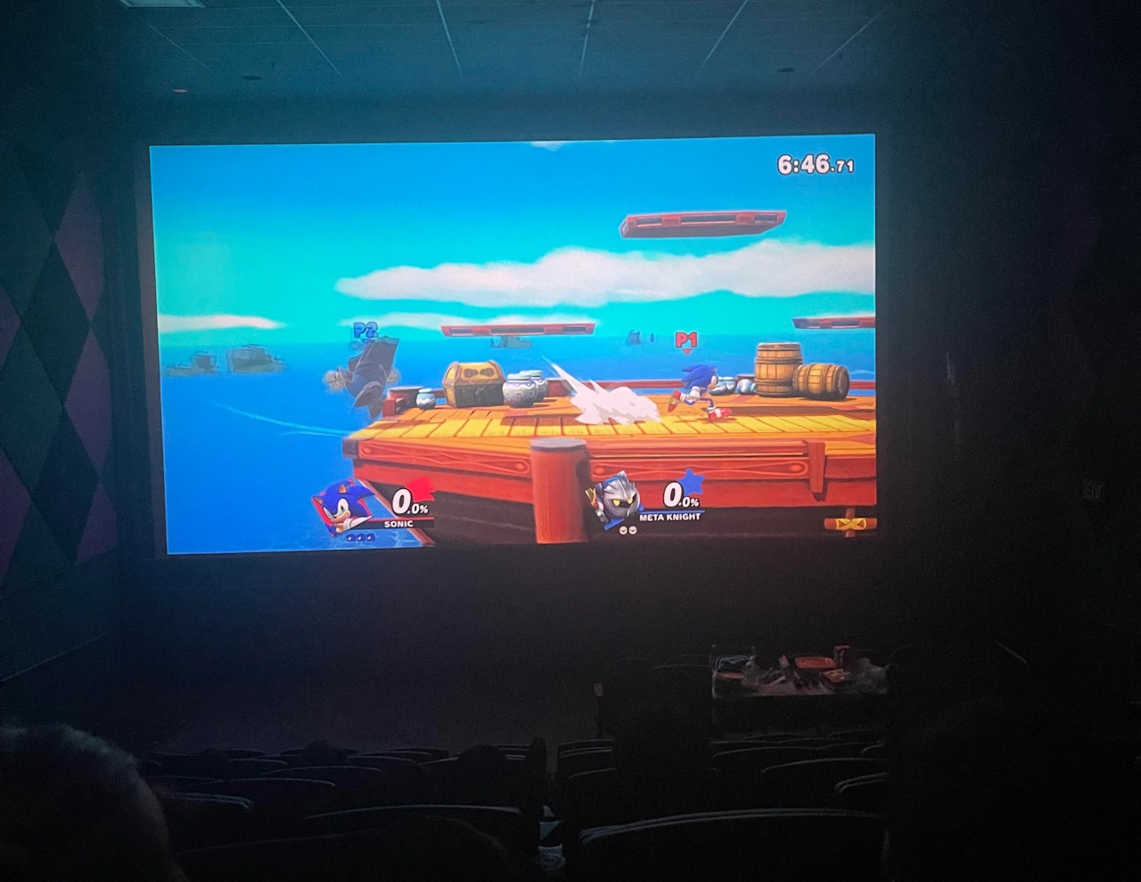 Co-op de ocho jugadores en una sala de cine, ft. Steam Deck