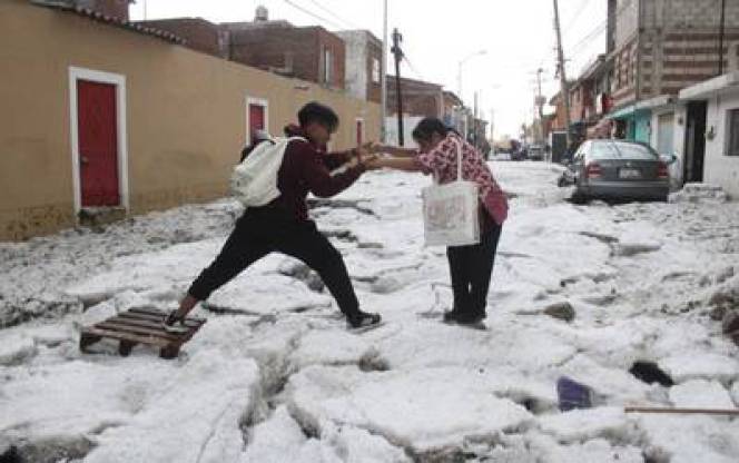 Fuerte granizada en Puebla dejo varias colonias afectadas