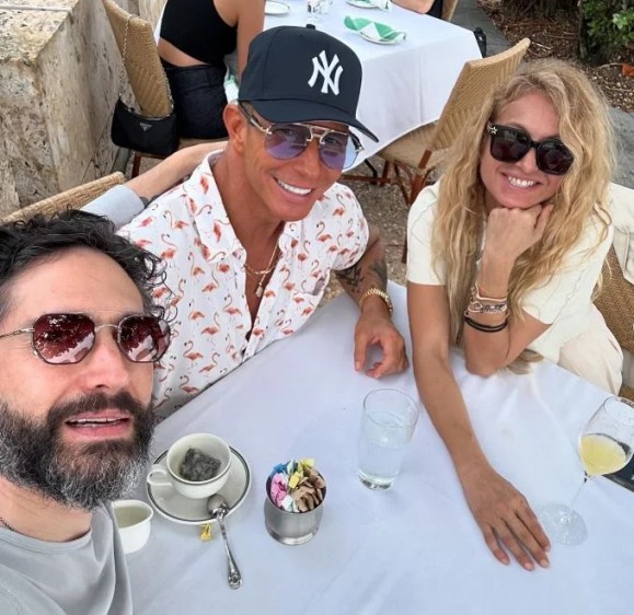 Erik Rubin presume foto con Paulina Rubio Volveran a tener romance